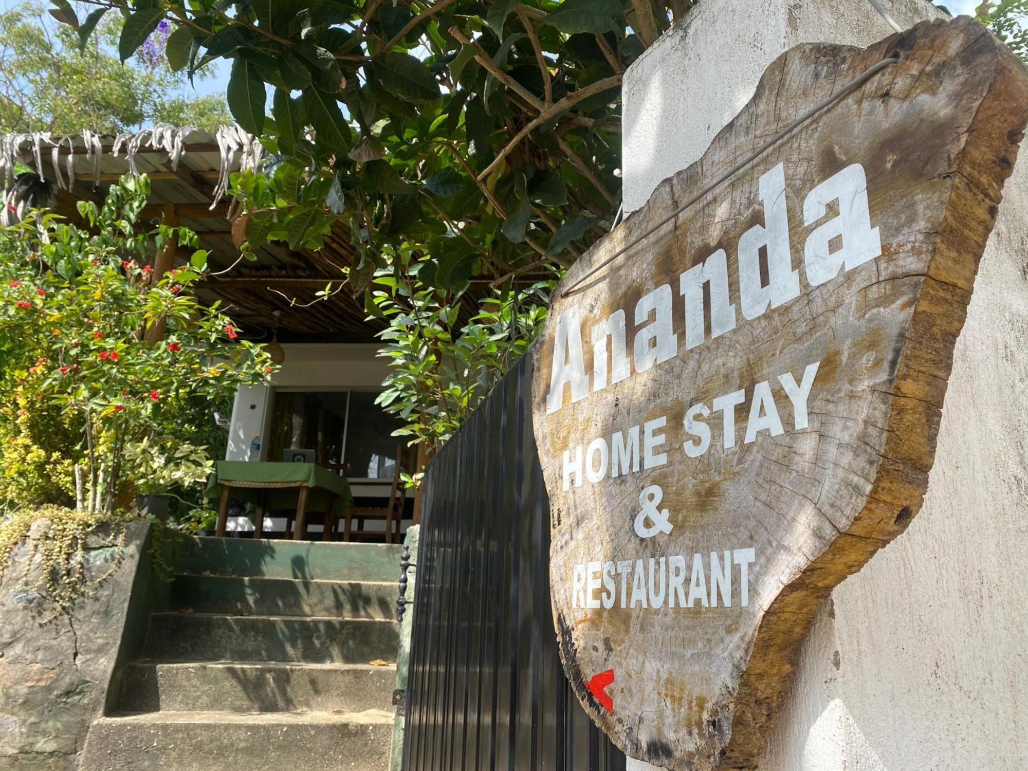 Ananda Home Stay And Restaurant Tangalle Exteriör bild